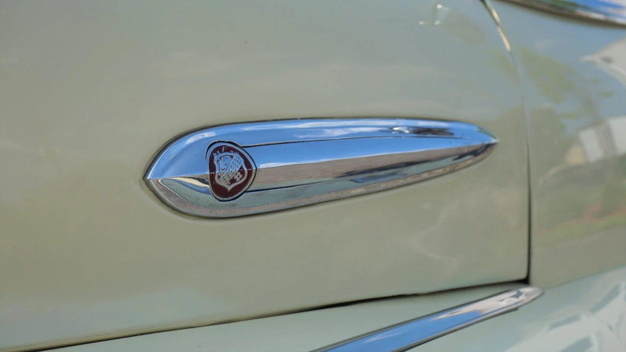 1947 Buick Roadmaster - Image 31 of 31