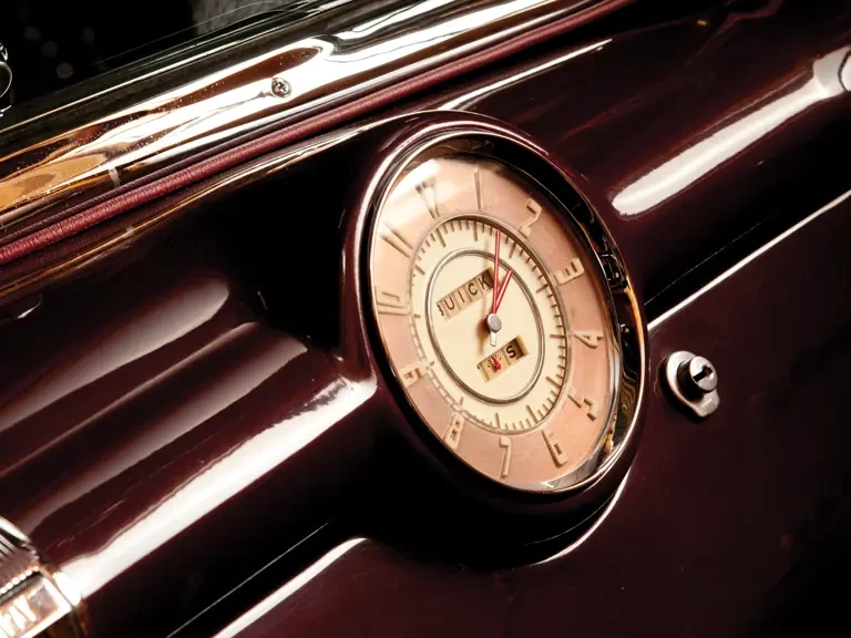1947 Buick Roadmaster - Image 14 of 15