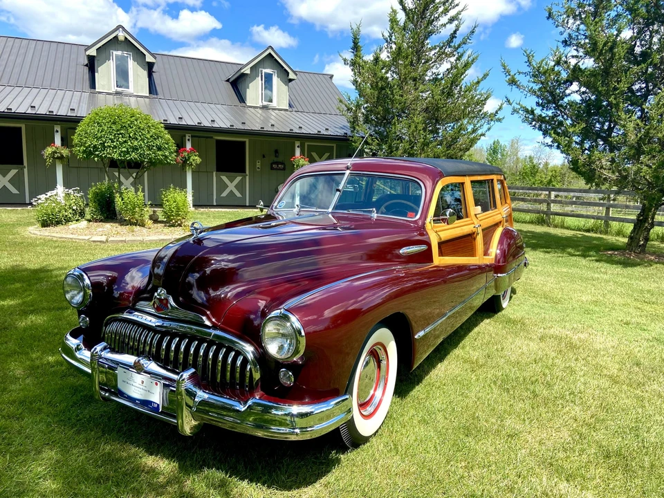 1947 Buick Roadmaster - Image 2 of 31