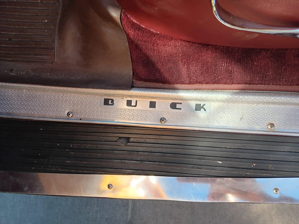 1947 Buick Roadmaster - Image 26 of 31