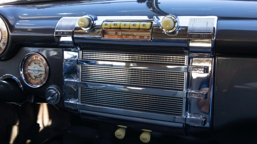 1947 Buick Roadmaster - Image 11 of 17