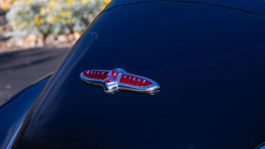 1947 Buick Roadmaster - Image 15 of 17
