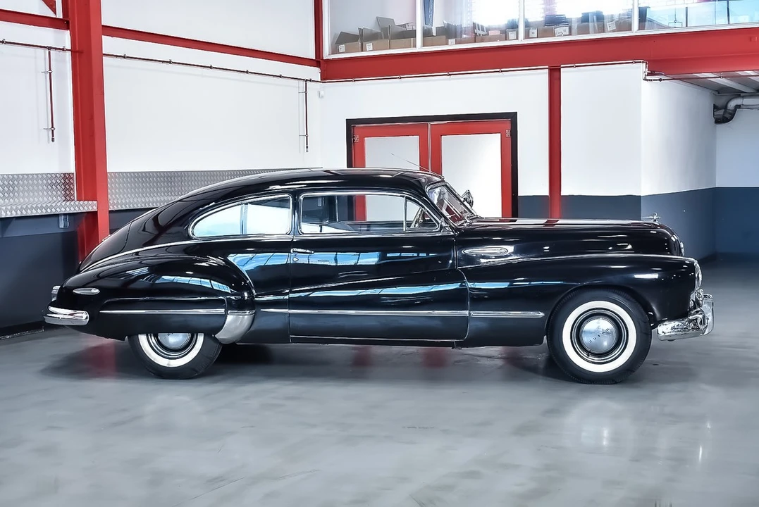 1947 Buick Roadmaster - Image 13 of 30