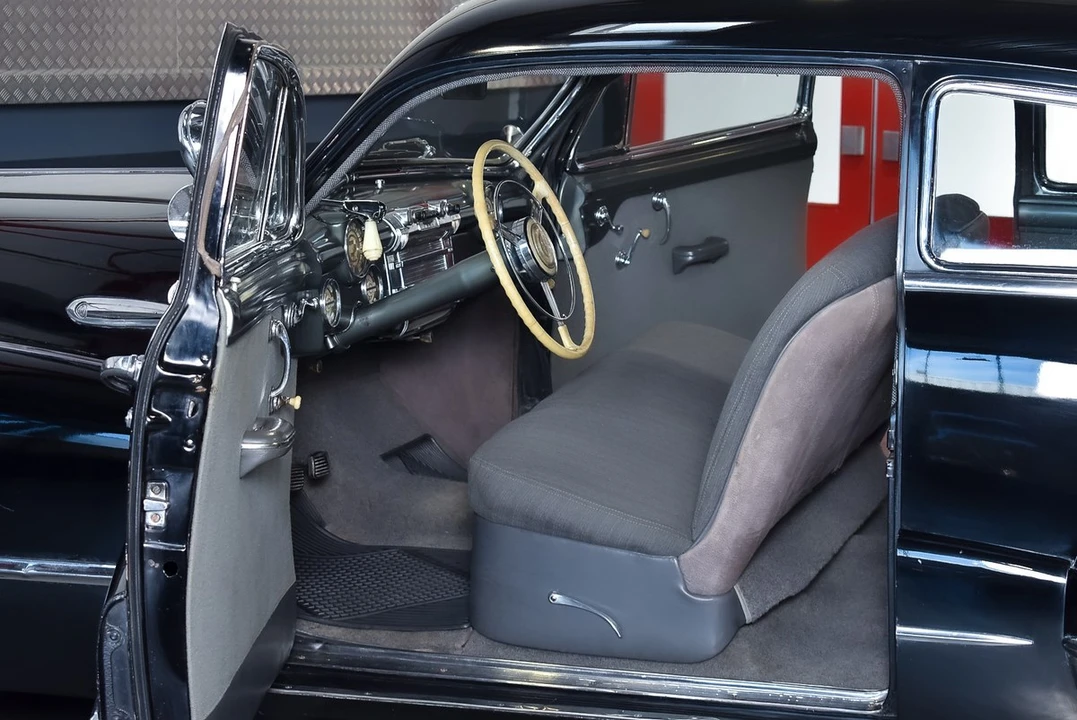 1947 Buick Roadmaster - Image 19 of 30