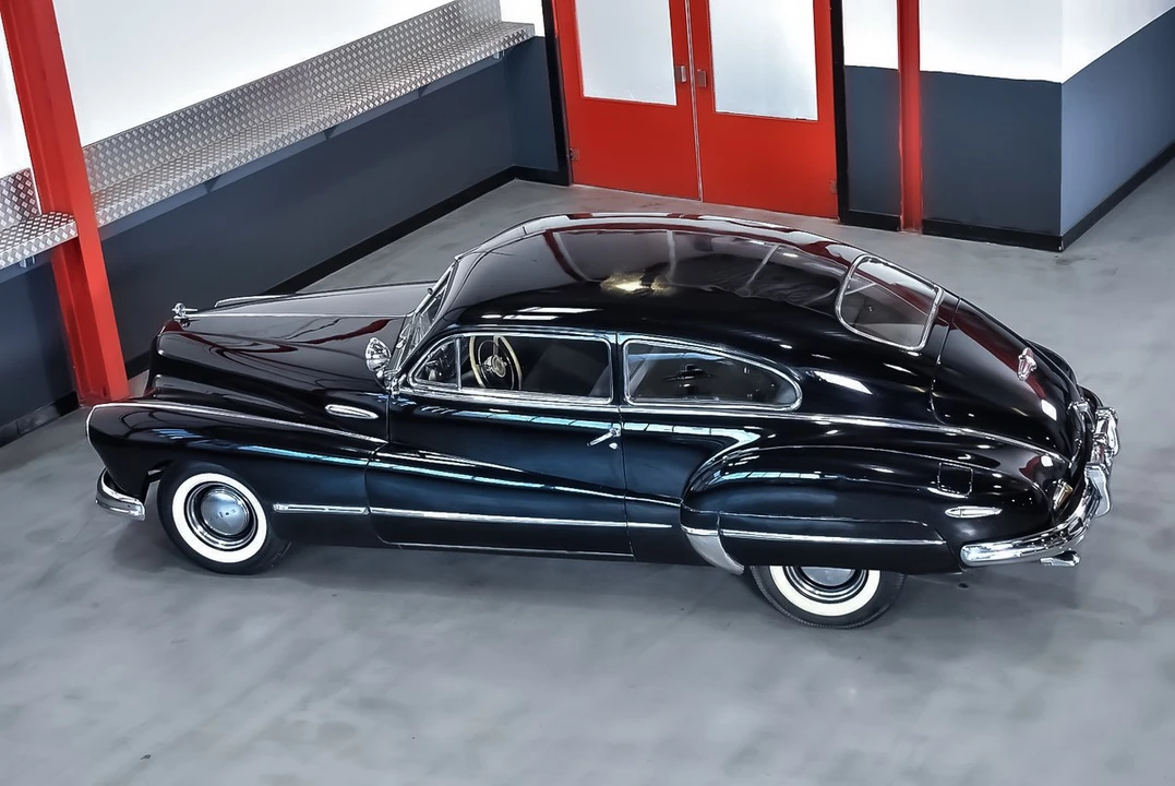 1947 Buick Roadmaster - Image 11 of 30