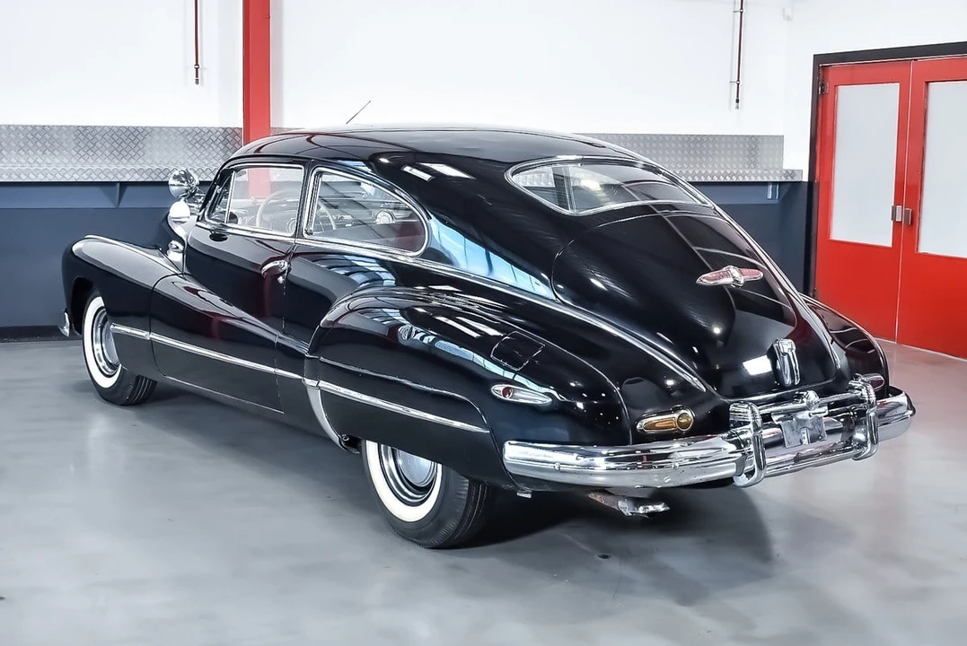 1947 Buick Roadmaster - Image 7 of 30