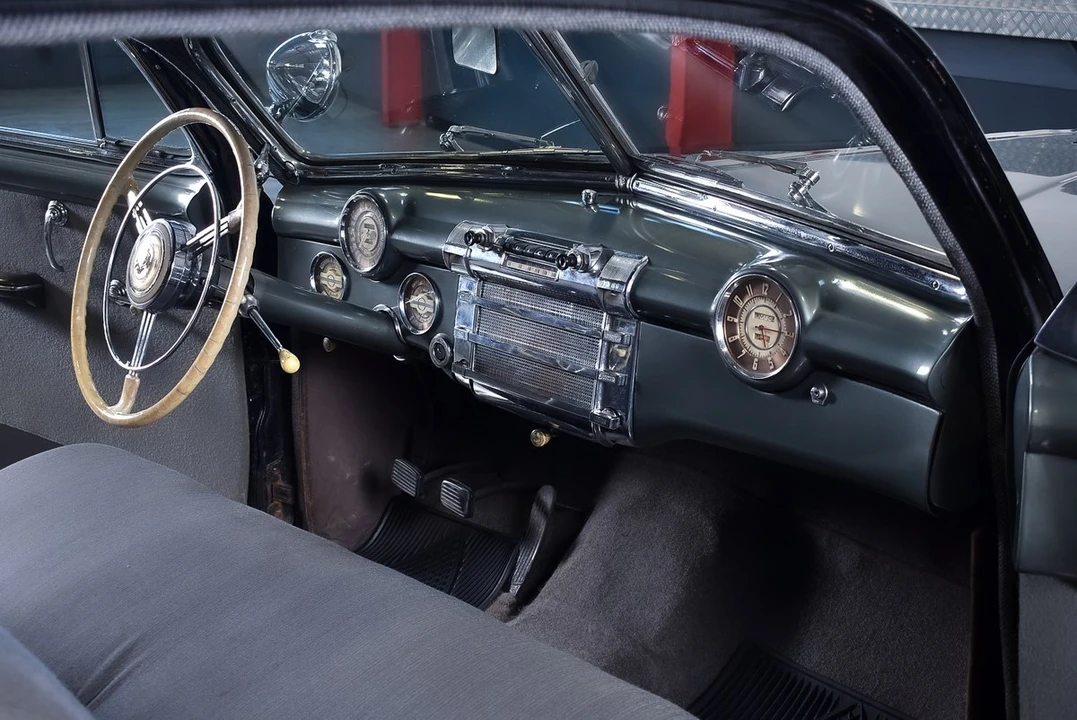 1947 Buick Roadmaster - Image 20 of 30