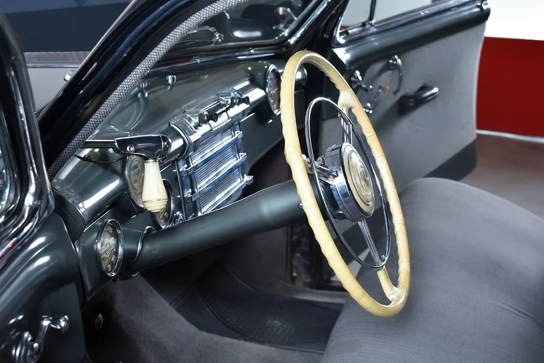 1947 Buick Roadmaster - Image 18 of 30