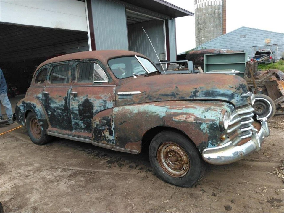 1947 Chevrolet Stylemaster & Fleetmaster & Fleetline - Image 2 of 25