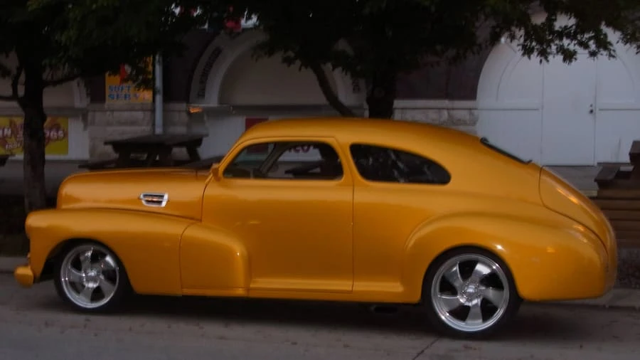 1947 Chevrolet Stylemaster & Fleetmaster & Fleetline - Image 2 of 8