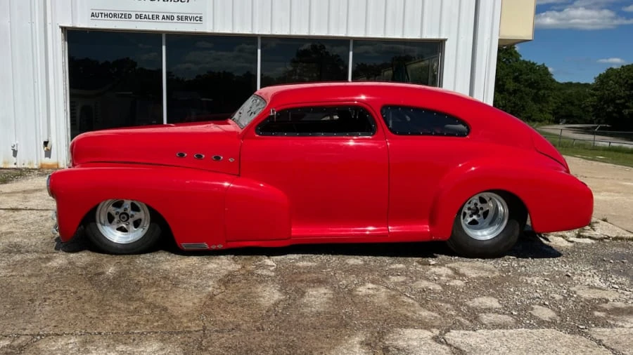 1947 Chevrolet Stylemaster & Fleetmaster & Fleetline - Image 2 of 9