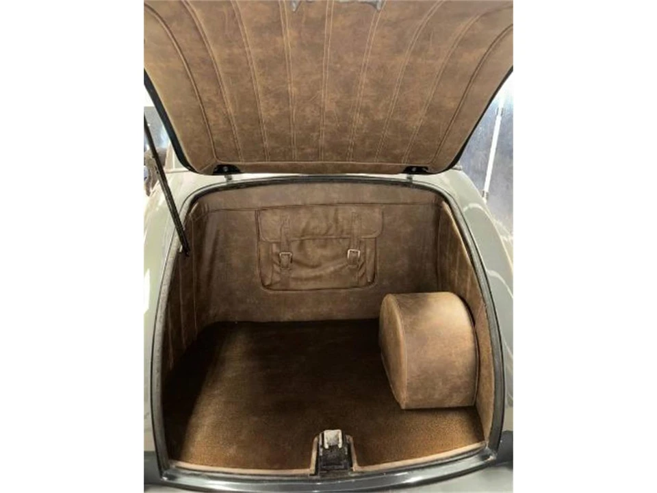 1947 Chevrolet Stylemaster & Fleetmaster & Fleetline - Image 13 of 20