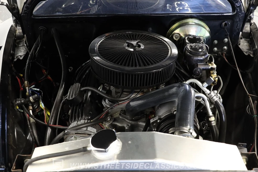 1947 Chevrolet Stylemaster & Fleetmaster & Fleetline - Image 3 of 12