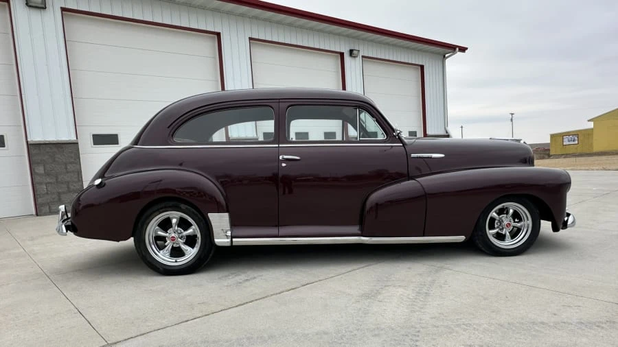 1947 Chevrolet Stylemaster & Fleetmaster & Fleetline - Image 2 of 27