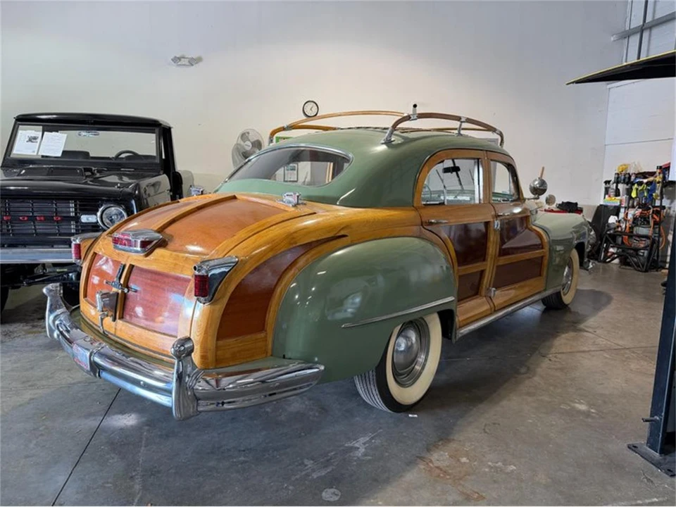 1947 Chrysler Town & Country - Image 4 of 9
