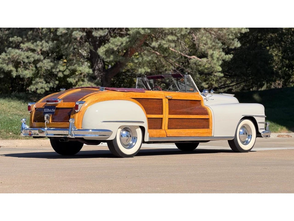 1947 Chrysler Town & Country - Image 13 of 31