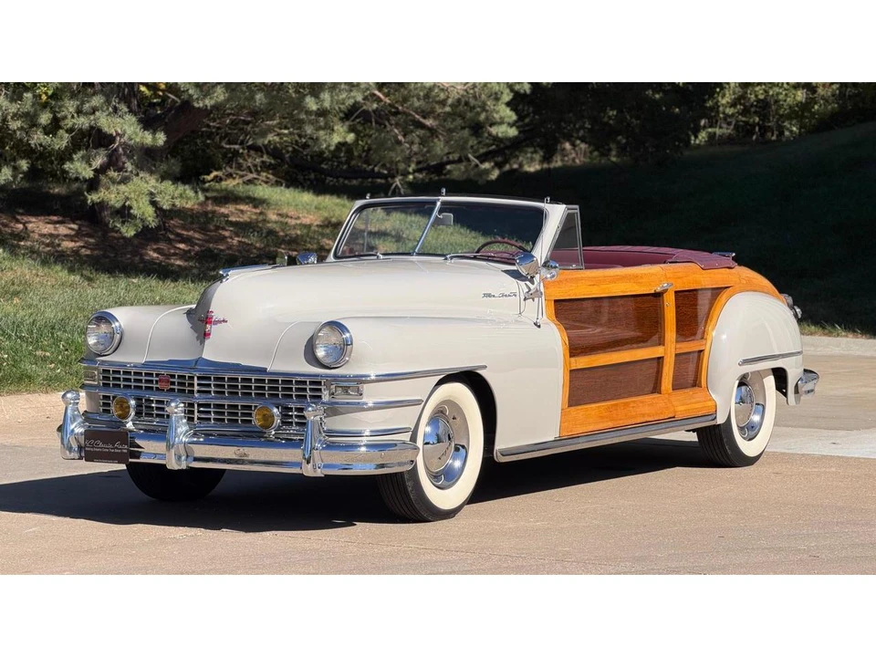 1947 Chrysler Town & Country - Image 3 of 31
