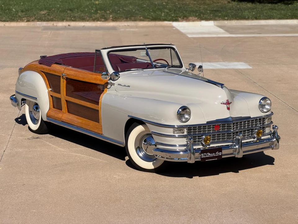 1947 Chrysler Town & Country - Image 21 of 31