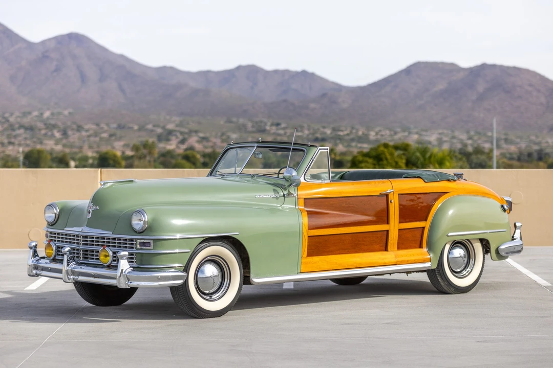 1947 Chrysler Town & Country - Image 2 of 31