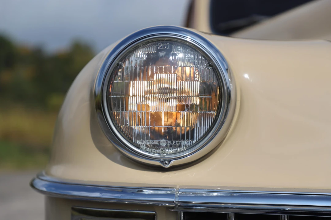 1947 Chrysler Town & Country - Image 12 of 31