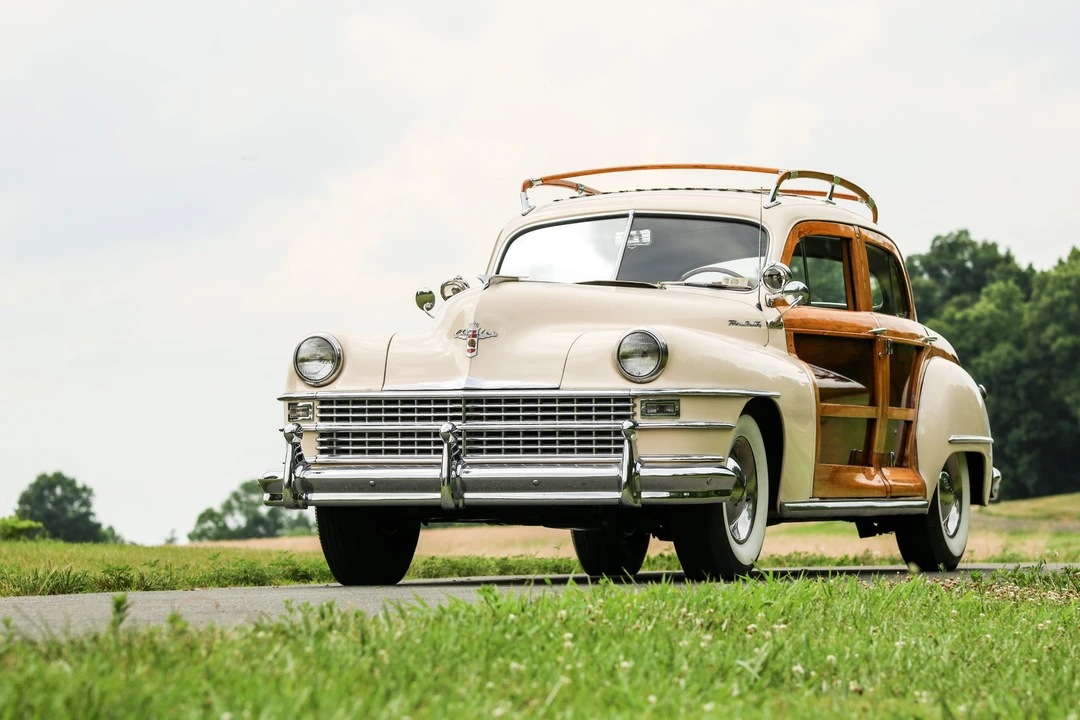 1947 Chrysler Town & Country - Image 2 of 31