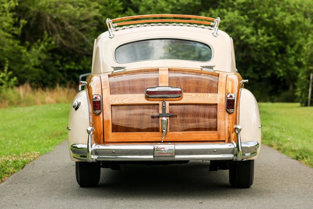 1947 Chrysler Town & Country - Image 15 of 31
