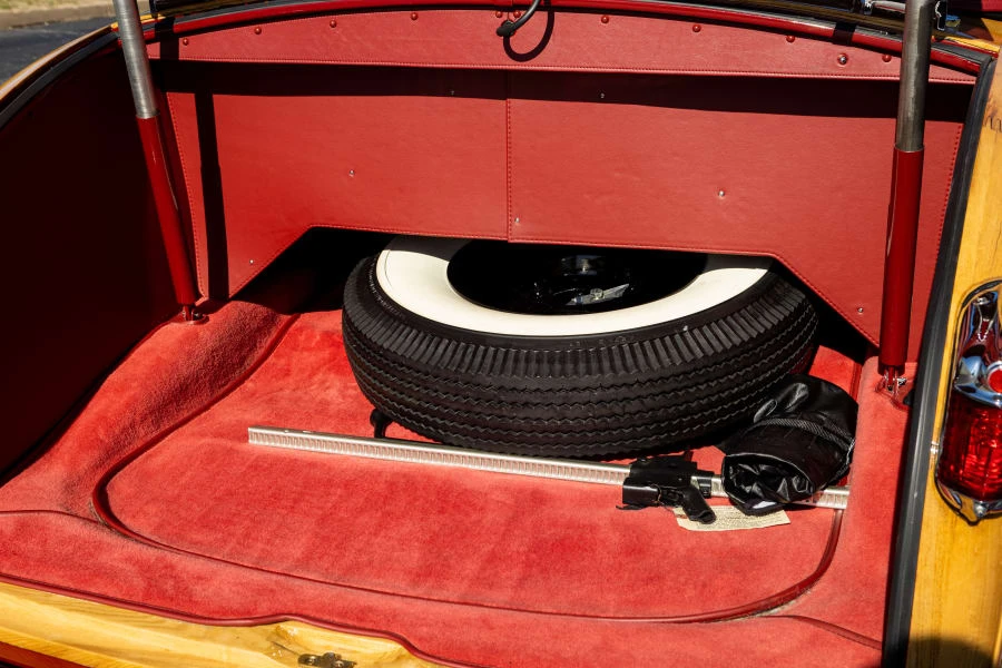 1947 Chrysler Town & Country - Image 21 of 21