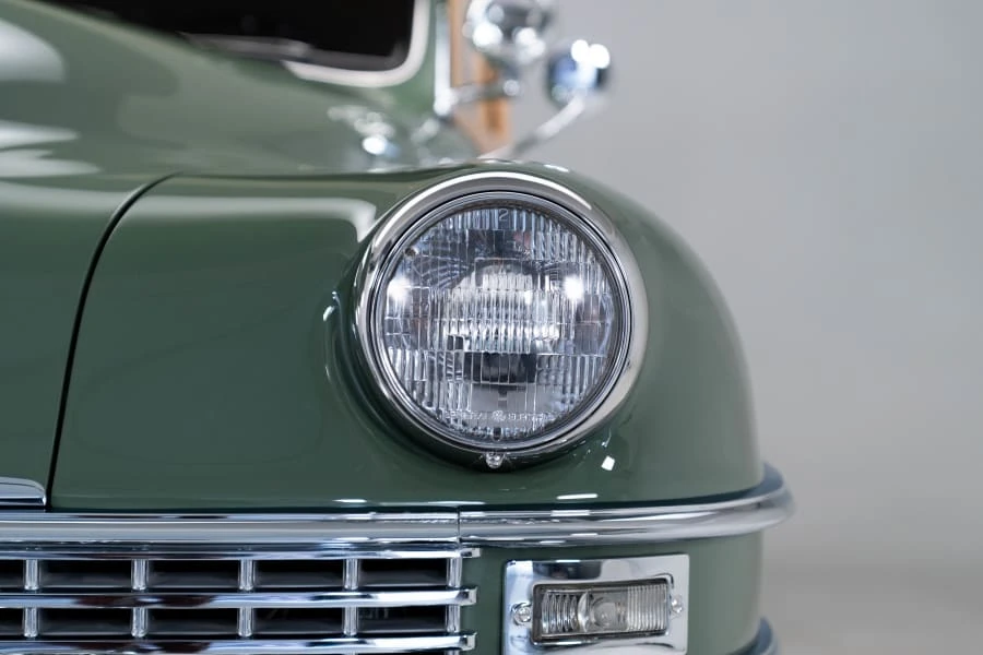 1947 Chrysler Town & Country - Image 9 of 31