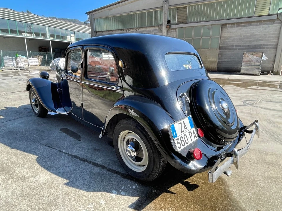 1947 Citroen Traction Avant - Image 7 of 30