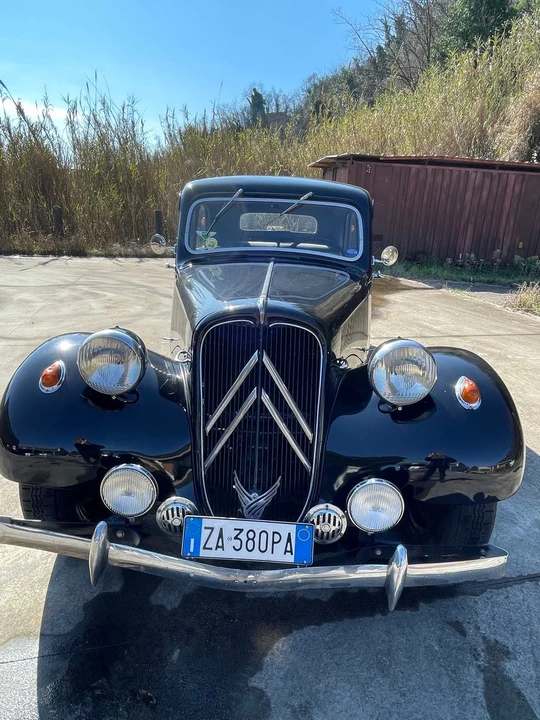 1947 Citroen Traction Avant - Image 4 of 30
