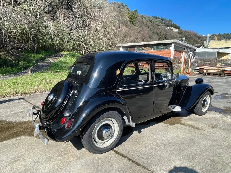 1947 Citroen Traction Avant - Image 6 of 30