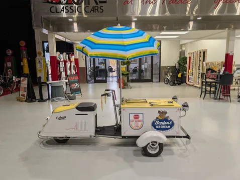 1947 Cushman Model 59 Ice Cream Cart