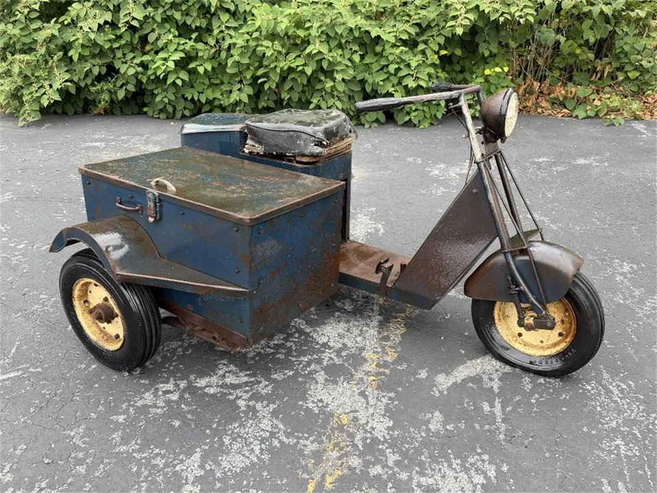 1947 Cushman - Image 3 of 8