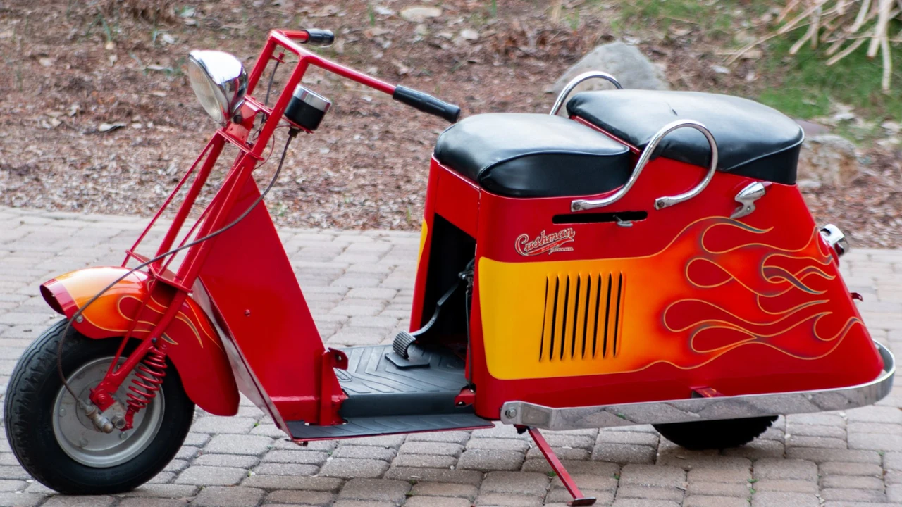 1947 Cushman Eagle - Image 5 of 31