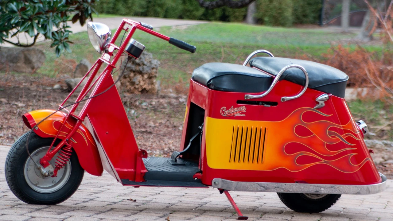 1947 Cushman Eagle - Image 4 of 31