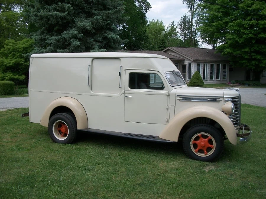1947 Diamond T - Image 2 of 8