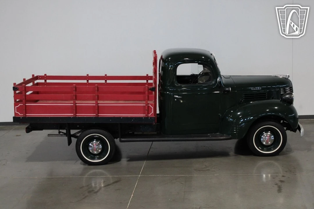 1947 Dodge T/V/W Series - Image 8 of 12