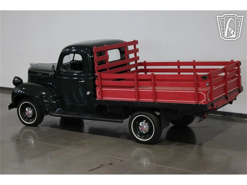1947 Dodge T/V/W Series - Image 10 of 31