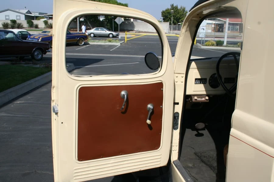 1947 Dodge T/V/W Series - Image 5 of 9
