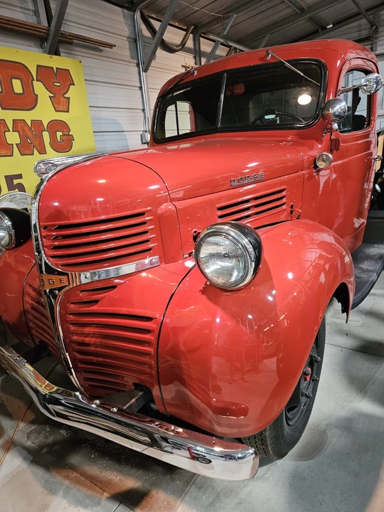 1947 Dodge T/V/W Series - Image 2 of 5