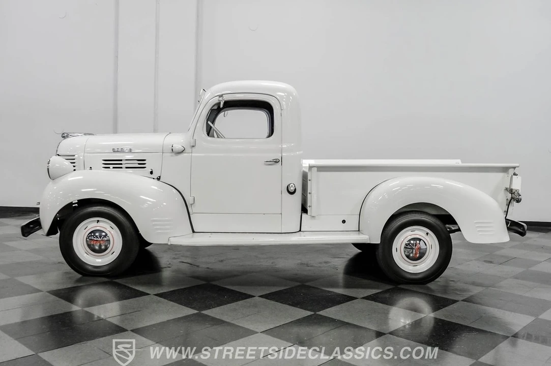 1947 Dodge T/V/W Series - Image 2 of 12