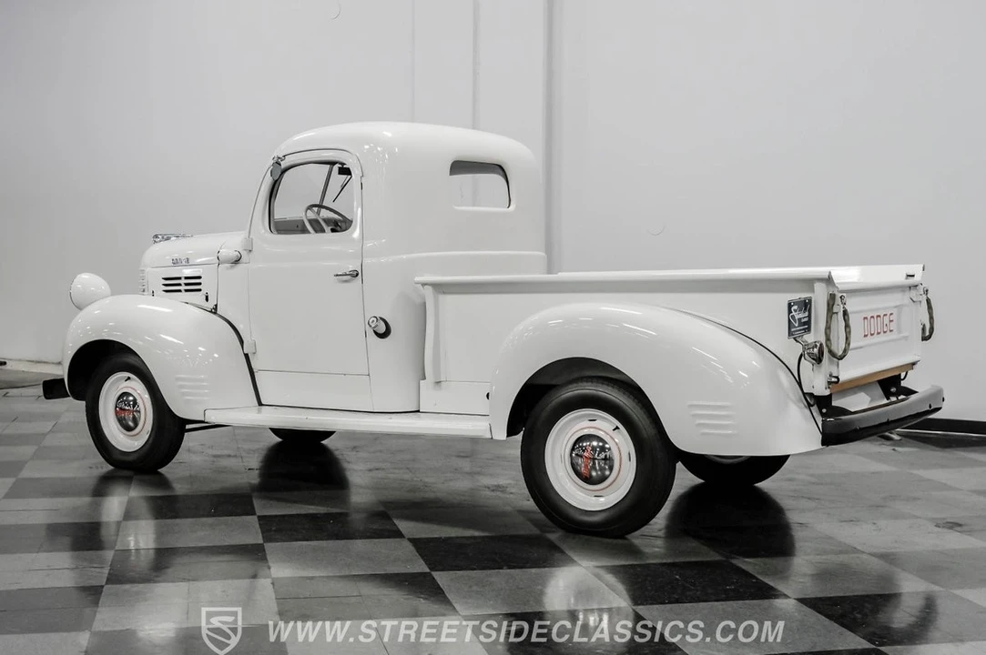 1947 Dodge T/V/W Series - Image 7 of 12