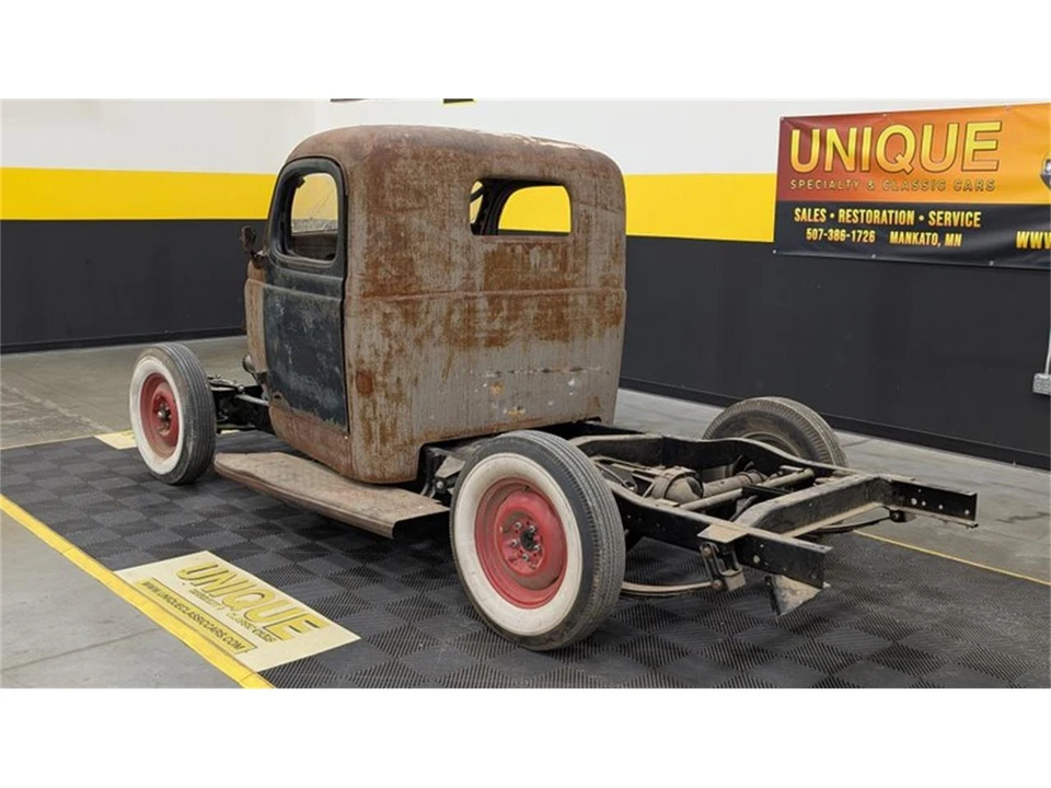 1947 Dodge T/V/W Series - Image 7 of 16