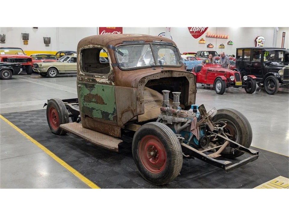 1947 Dodge T/V/W Series - Image 3 of 16