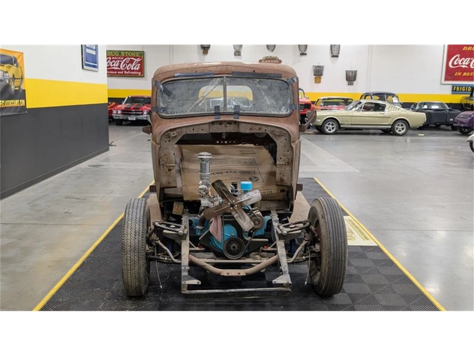 1947 Dodge T/V/W Series - Image 2 of 16
