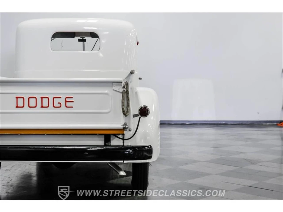 1947 Dodge T/V/W Series - Image 25 of 31