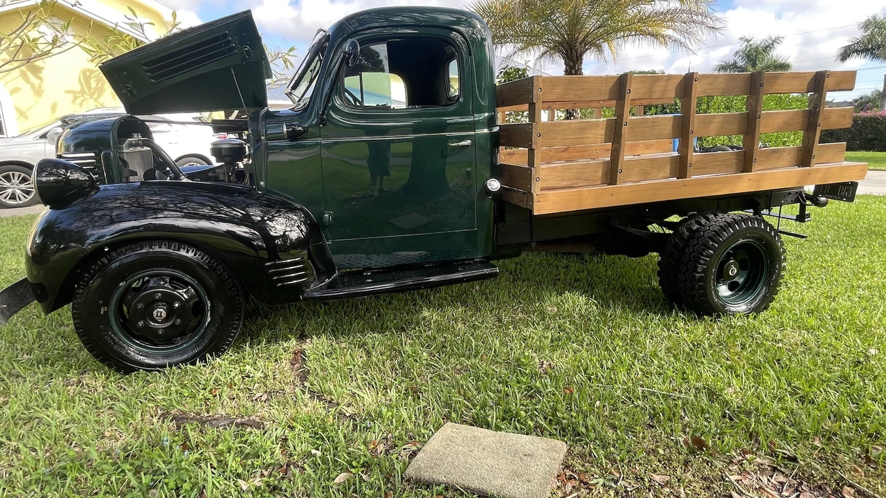1947 Dodge T/V/W Series - Image 11 of 13