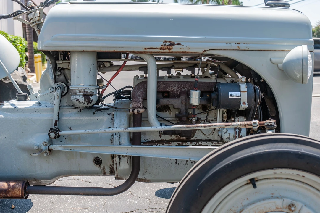 1947 Ford Tractor - Image 14 of 25