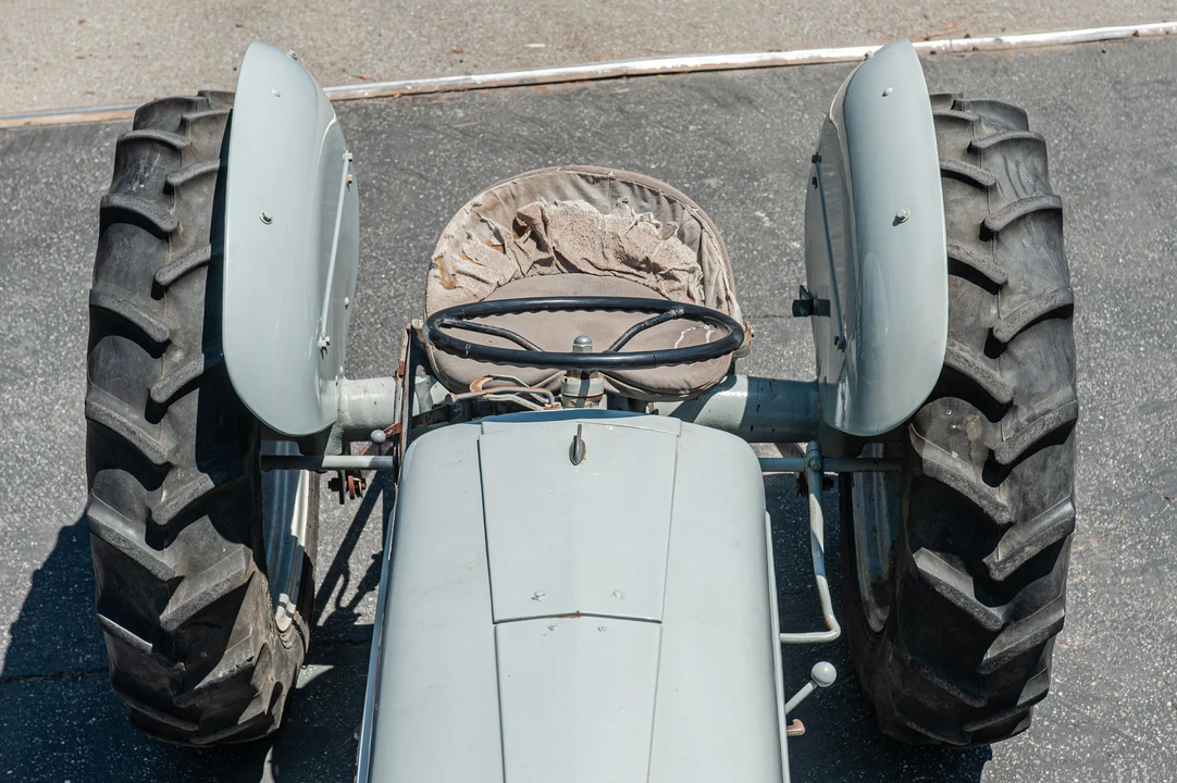 1947 Ford Tractor - Image 24 of 25