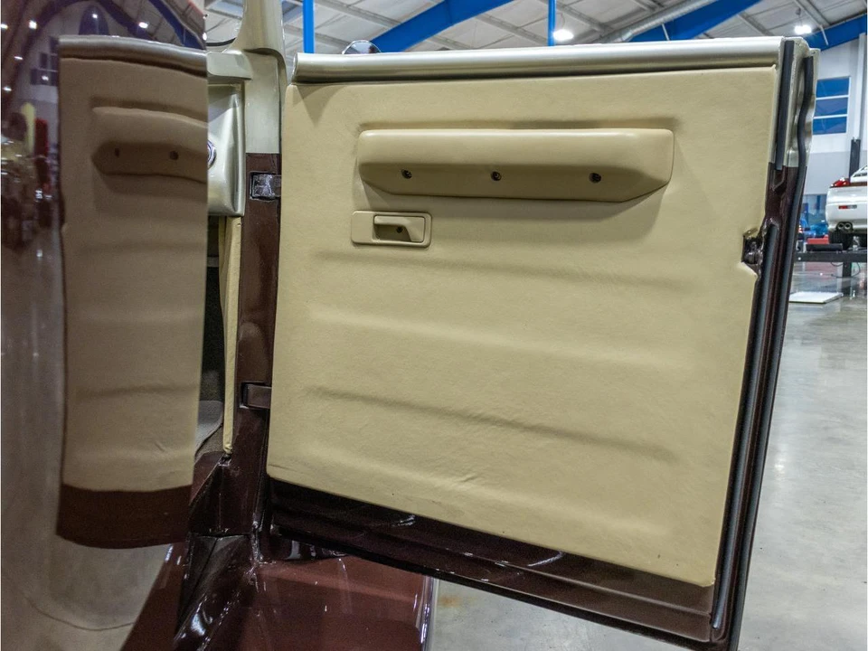 1947 Ford Standard & Deluxe & Super Deluxe - Image 30 of 31